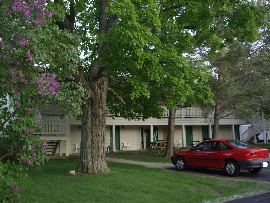 Parkwood Lodge Fish Creek Exteriör bild
